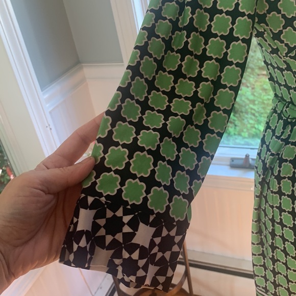 Donna Morgan Dress NWOT Super pretty beautiful pattern in Green/black/white SZ 8 - Picture 2 of 5